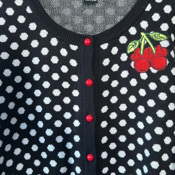 Disney Her Universe Black White Polka Dot Minnie Mouse Cherries Cardigan Sz L - Picture 4 of 7